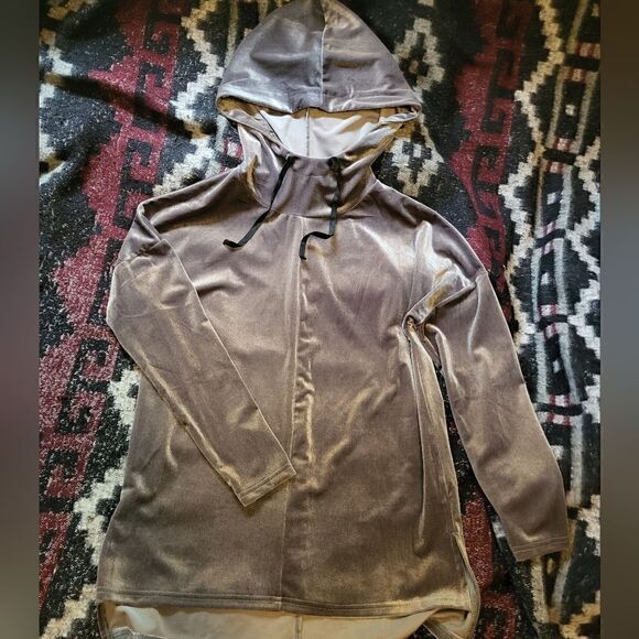 NWT Suzanne Betro Velour Drop Shoulder Hi-Lo Hooded Tunic Grey Small - Picture 3 of 6